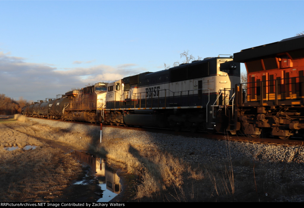 BNSF 9712 UP 5501